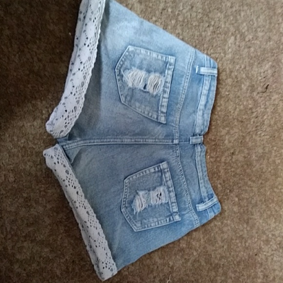 High waisted shorts - Picture 2 of 2